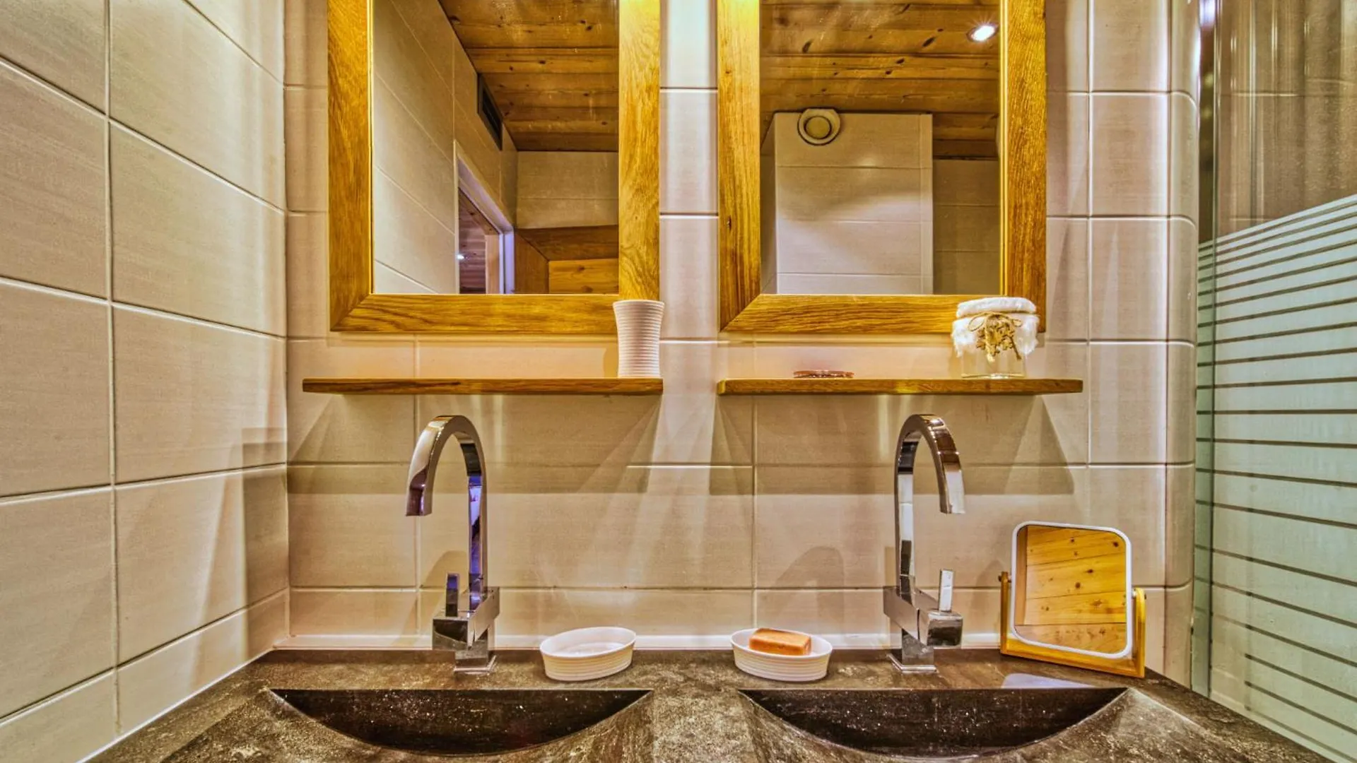 Apartment La Lauze By Interhome Fontcouverte-la-Toussuire