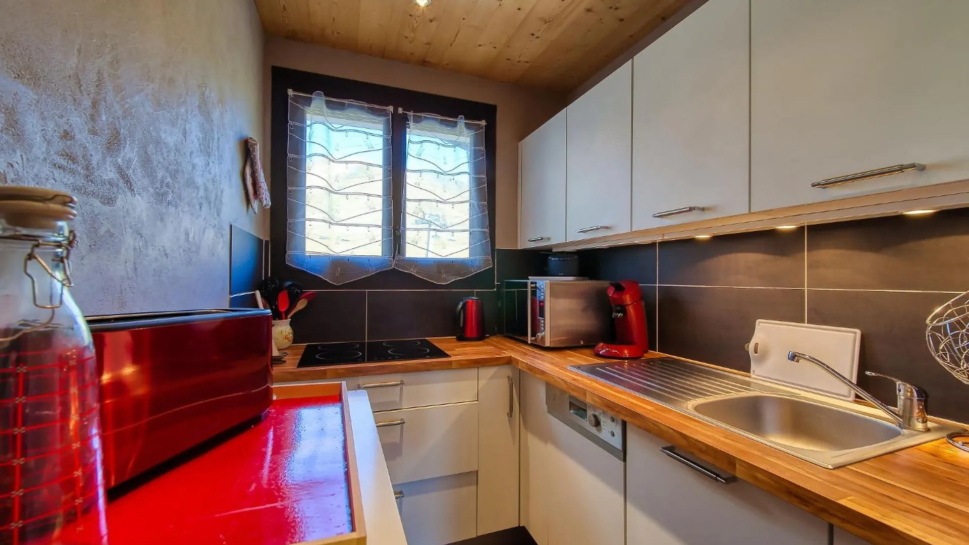 Apartment La Lauze By Interhome Fontcouverte-la-Toussuire 0*,